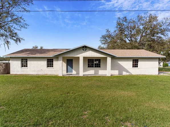 2355 3rd St, Mulberry, FL 33860