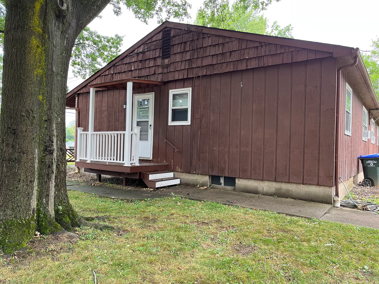 2 bed, 915 sqft, $1,105 — Photo 2