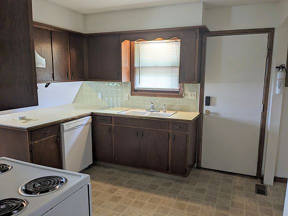 4th image of 1802 W 5th St #4