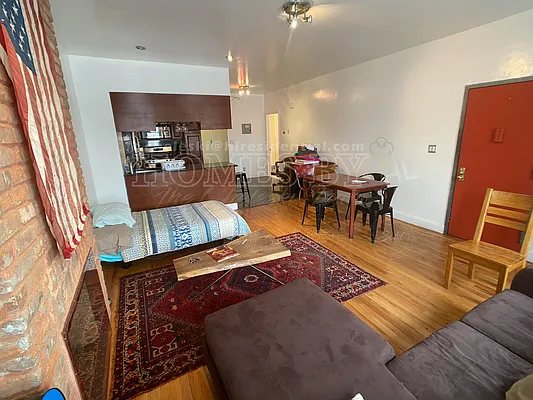 Rented by Highline Residential | media 3