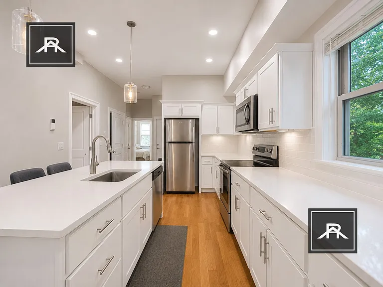 62 Foster St #2 — Photo 1