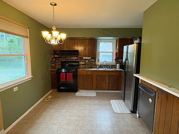 2nd image of 22 Sias Ln