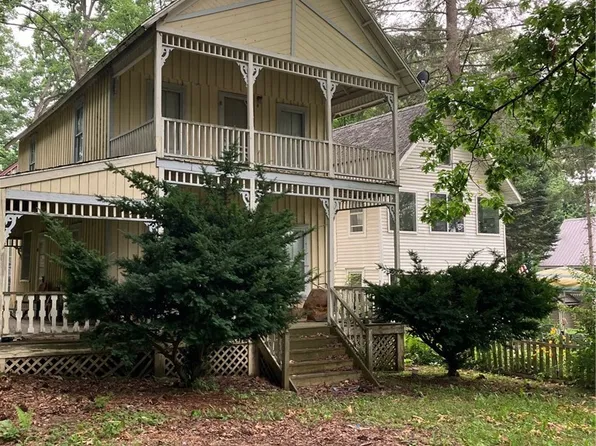 27 Genesee Ave, Perry, NY 14530