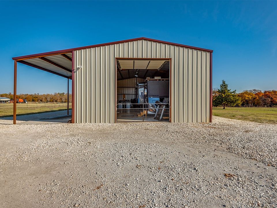1st image of 483 Legacy Ln