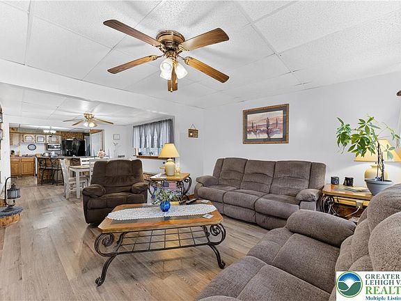 4th image of 212 Walnut St