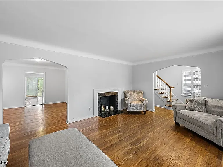 4 bed, 2.5 bath, 1601 sqft, $2,650 — Photo 3