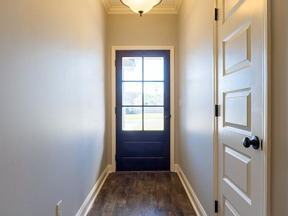 2nd image of 4833 Sandy Hill Dr