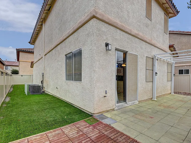 1052 Coronado Peak Ave — Photo 20