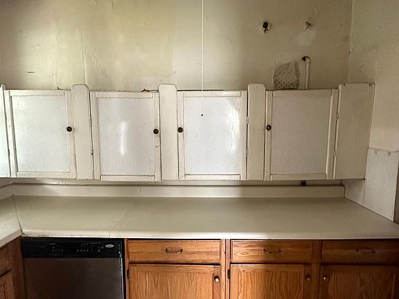 2nd image of 22 Hallock Ave #A