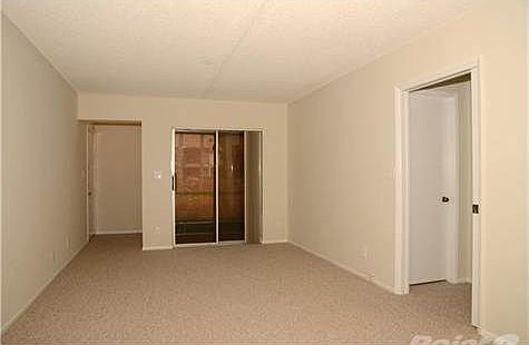 2nd image of 107 Gardens Dr APT 105