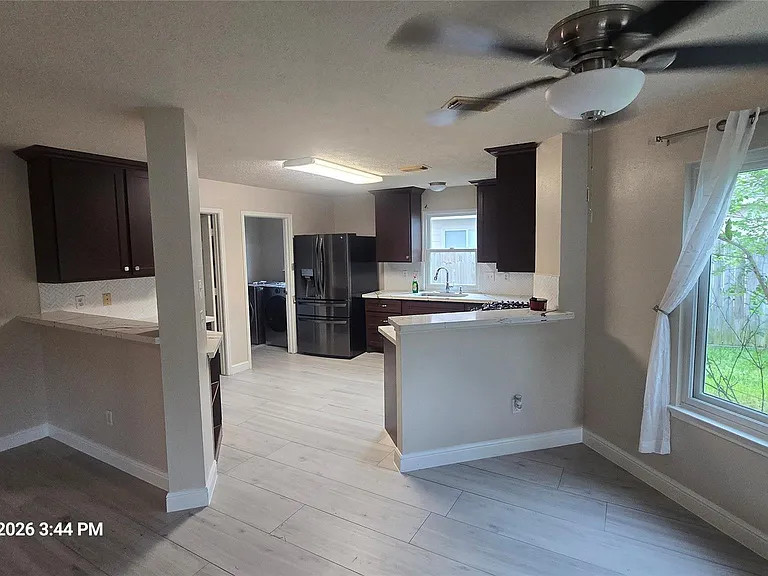 7239 Foxbrook Dr — Photo 9