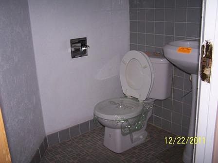 4th image of 2439 W Lunt Ave APT 3B