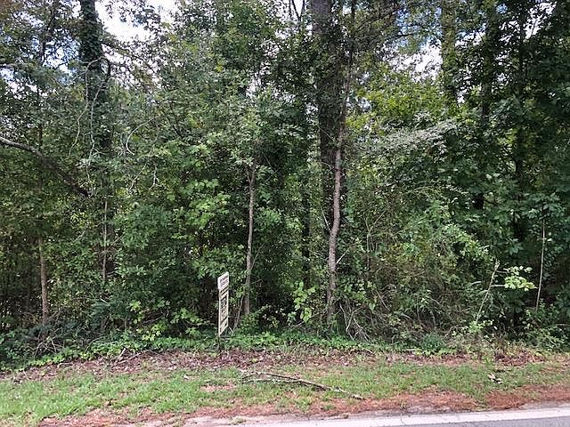 1st image of 310 Lakeside Dr