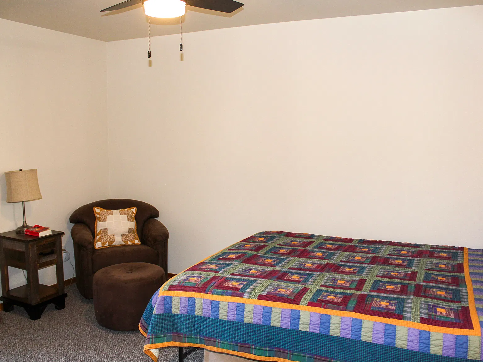 1 bed, 784 sqft, $2,400 — Photo 3