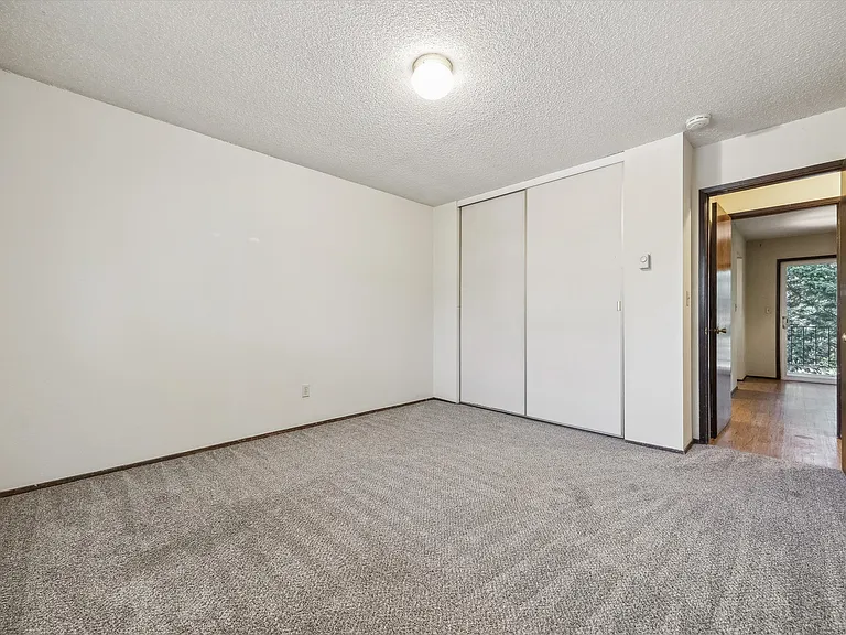 Terri 24 Apartments — Photo 16