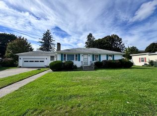 77 Grattan St, Fall River, MA 02721