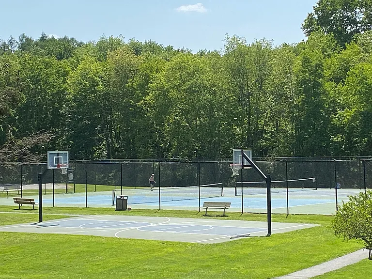 17 Briar Ct #17 — Photo 15