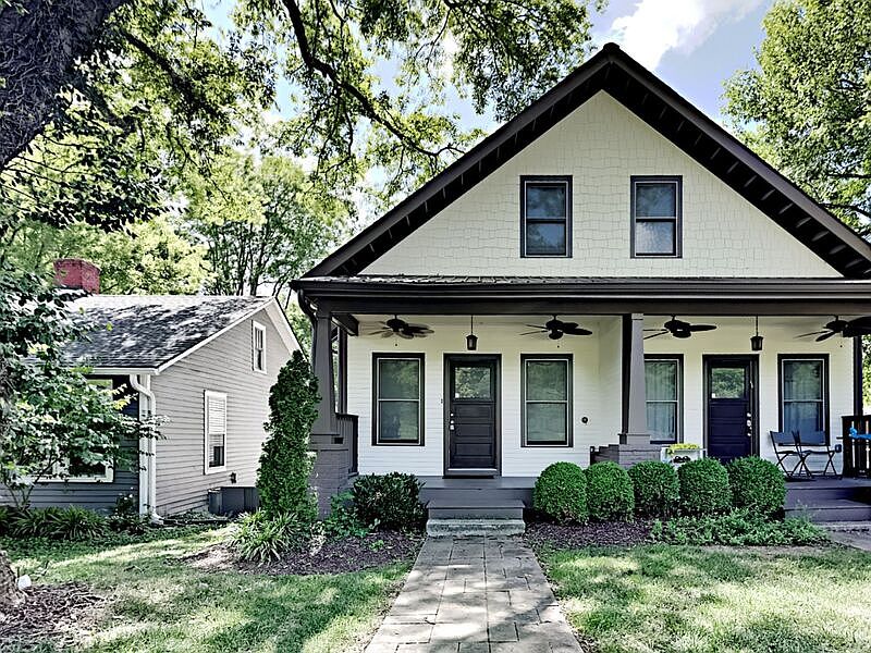 1st image of 417A Park Cir