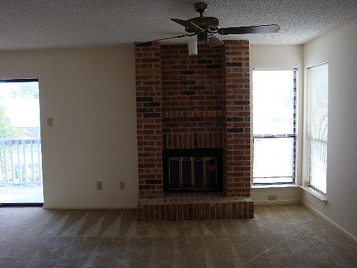 4th image of 4839 Brandeis #913