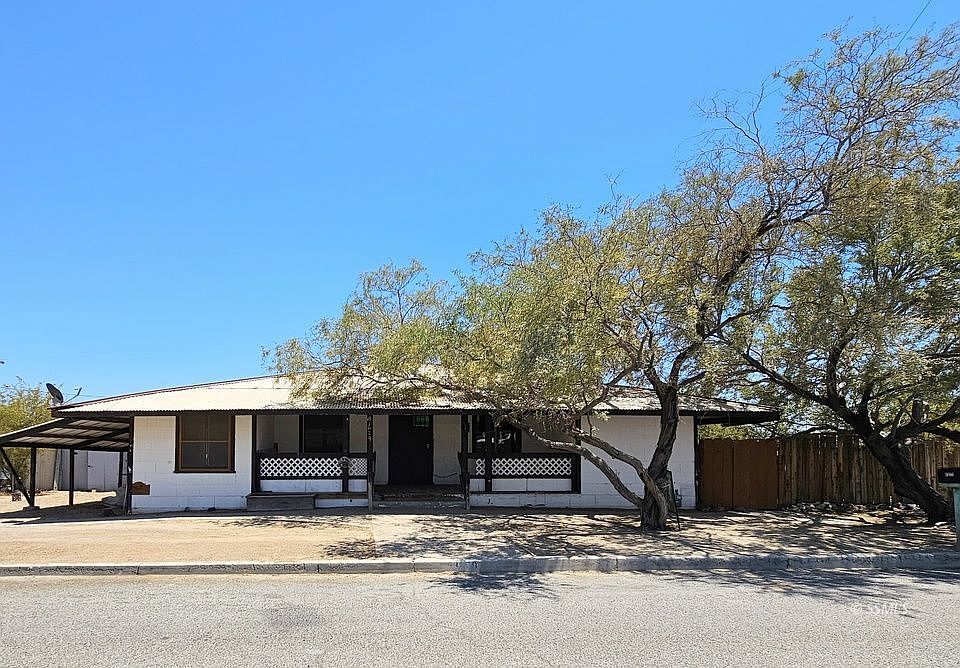 1st image of 83029 Magnolia Ave