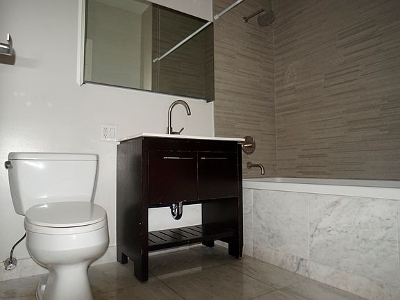 4th image of 836 Bergen St #48B
