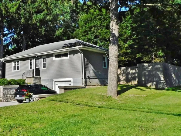 4594 Pompey Center Rd, Manlius, NY 13104