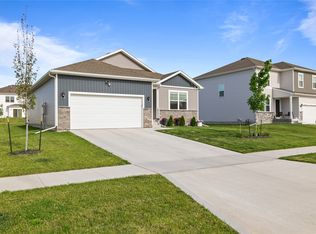 1313 NE Deerfield Dr, Ankeny, IA 50021