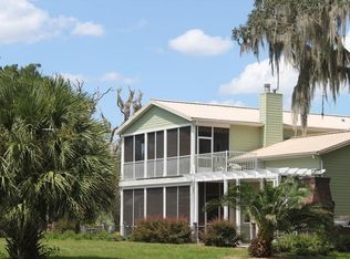 19372 S County Road 325, Cross Creek, FL 32640