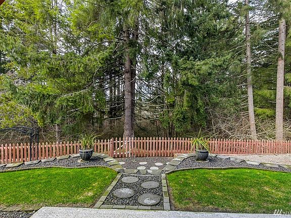 3rd image of 7932 48th Ave SE