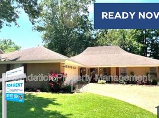 2409 Fairway Oaks Dr, Bartlett, TN 38134