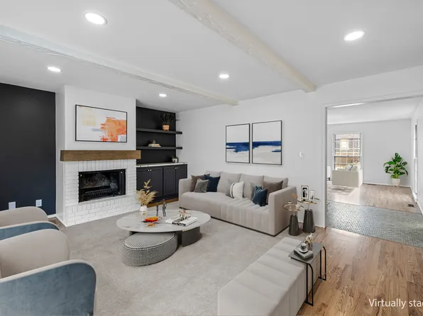 5916 W 89th Ter, Overland Park, KS 66207