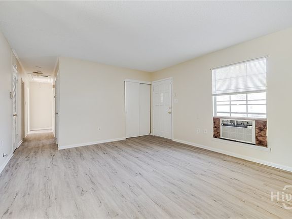 4th image of 1501 Dell Street