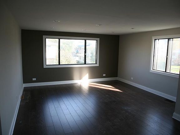 3rd image of 1439 Tonset Ln
