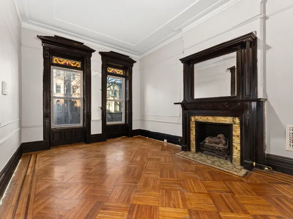 590 Jefferson Avenue image 1 of 10