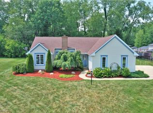 2526 Serenity Ln, Uniontown, OH 44685