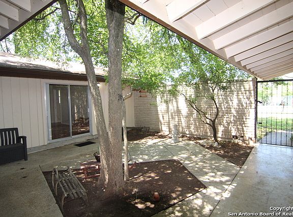 3rd image of 232 Herweck Dr