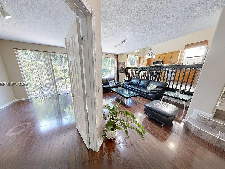 9640 Wyeth Ct — Photo 13