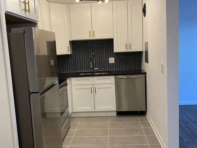 720 Washington Blvd — Photo 14