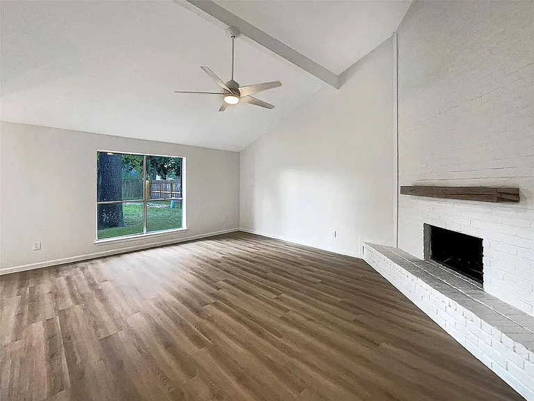 10720 Emeraldpark Ln — Photo 3