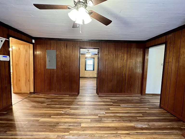 2447 Eldridge Rd — Photo 14