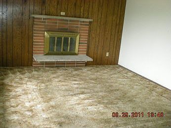 2nd image of 8837 S J St