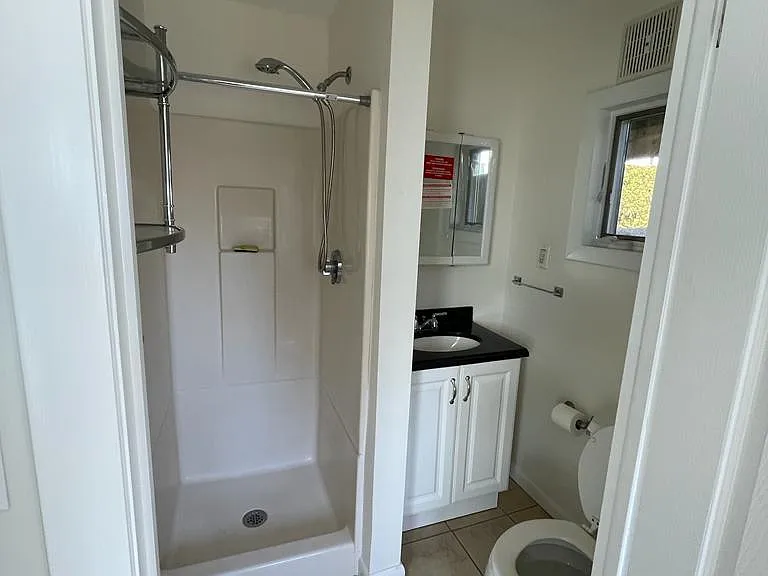 42 Chester Ave #1 — Photo 6
