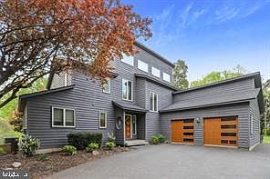 1st image of 26 Cannon Bluff Dr