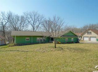 5364 Choctaw Ln, Mc Louth, KS 66054