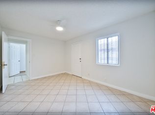 426 E Century Blvd, Los Angeles, CA 90003
