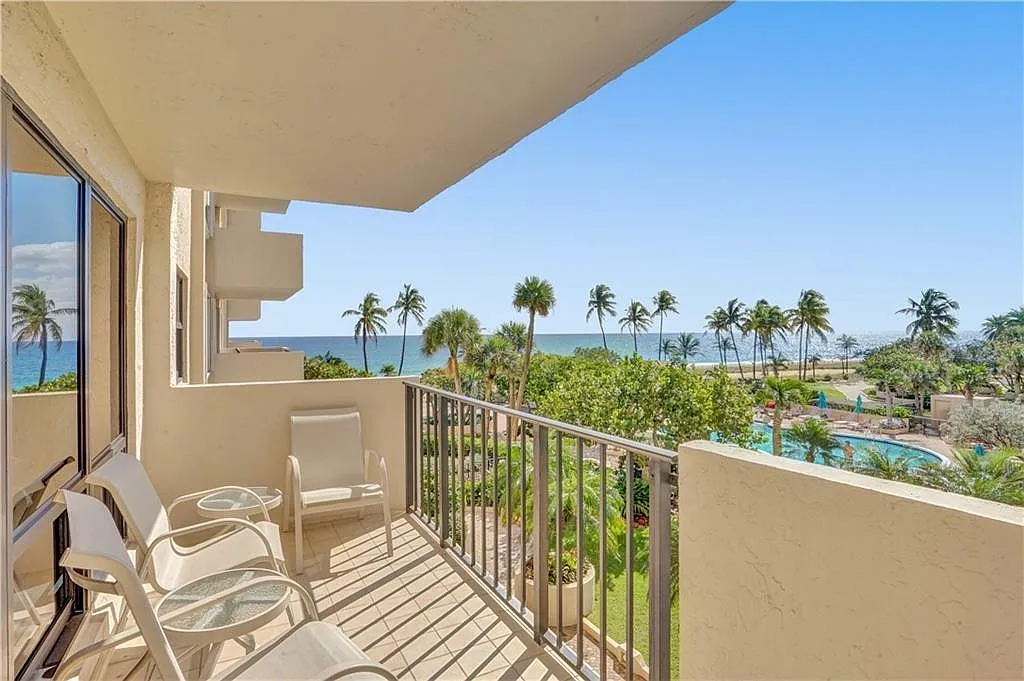 2 bed, 2.0 bath, 1400 sqft, $6,000 — Photo 1