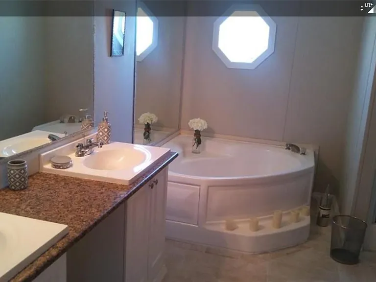 3718 Silver Lake Dr — Photo 2