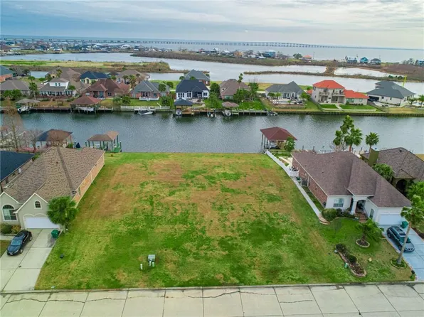 1448 Royal Palm Dr, Slidell, LA 70458