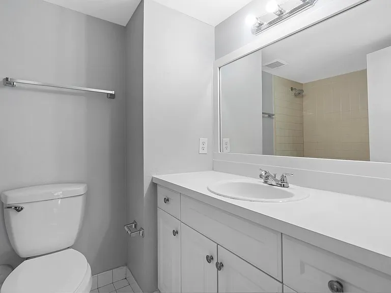 4080 NW 90th Ave — Photo 18