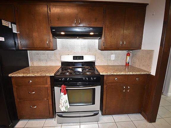 5th image of 4105 Heatherglen St